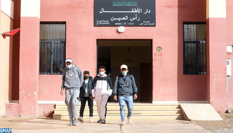 La Maison des Enfants "Dar Al Atfal" à la commune de Ras El Ayne relevant de la province de Youssoufia, se veut une structure hautement dédiée à la promotion de la scolarisation en milieu rural et à la lutte contre le décrochage scolaire. 27012022 - Youssoufia