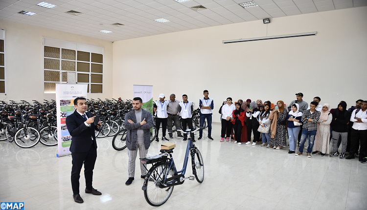 Cérémonie de déploiement de vélos électriques au profit des étudiants de l’Université Cadi Ayyad. 11112022-Marrakech