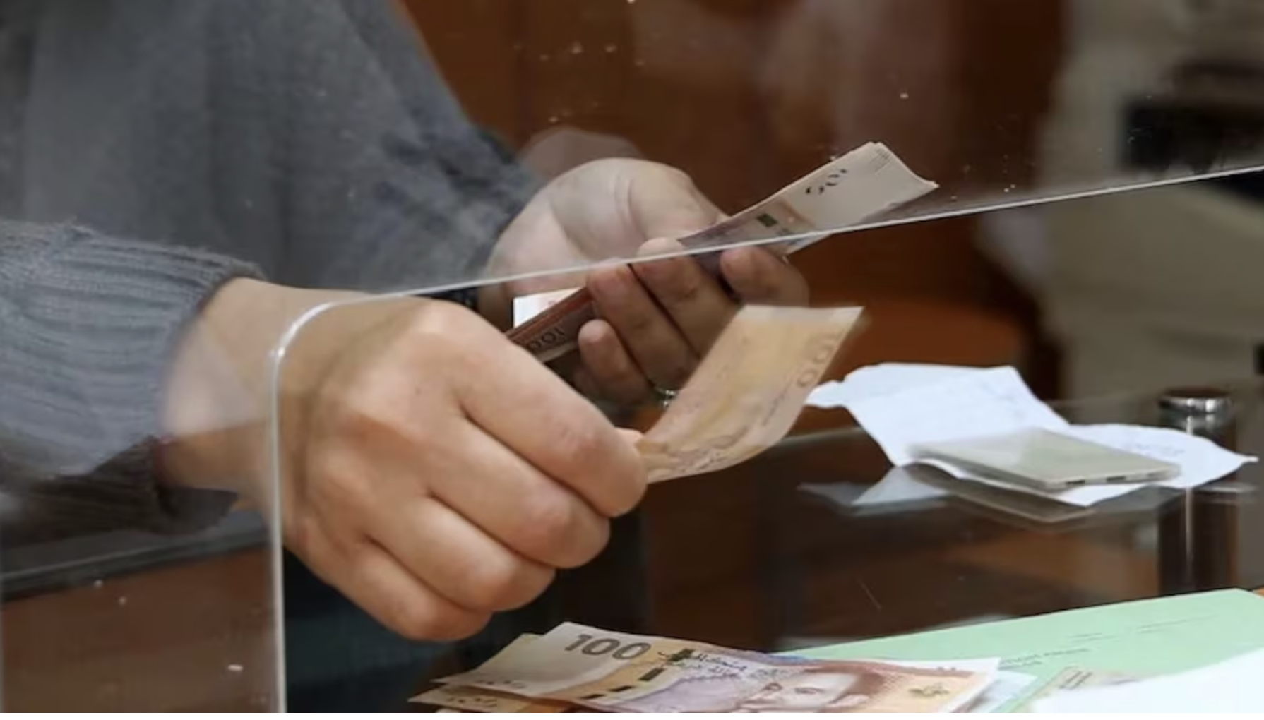 لماذا تم سحب الدعم المباشر من بعض الأسر؟