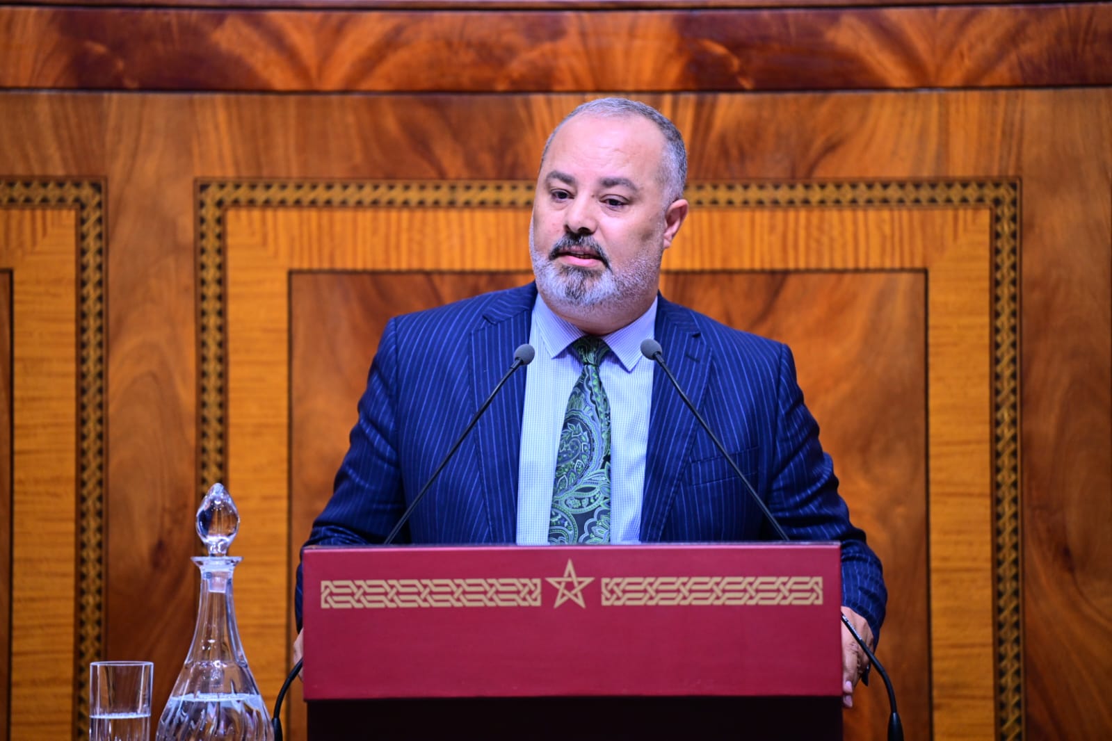 البرلماني عادل السباعي يوجه سؤالاً كتابياً إلى رئيس الحكومة حول التراجع عن الساعة الإضافية