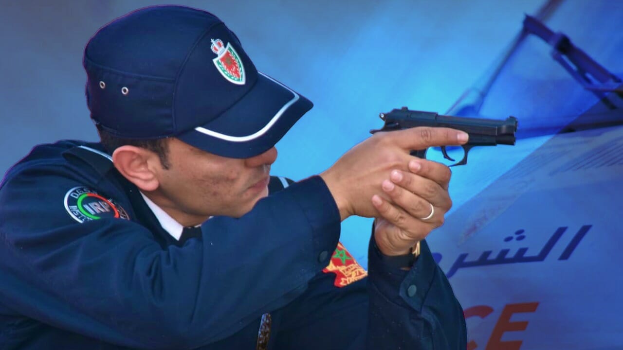 كان في حالة غير طبيعية وعرض عناصر الأمن لاعتداء بالسلاح الأبيض.. القرطاس لتوقيف جانح في سلا