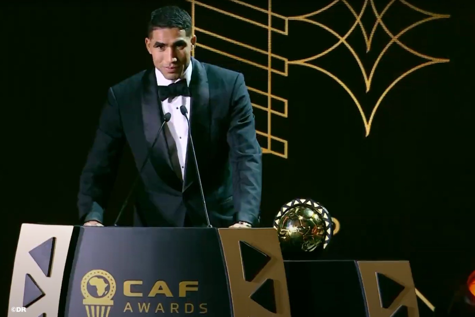 جوائز الـ”كاف” 2025 .. أشرف حكيمي يتربع على عرش كرة القدم الافريقية