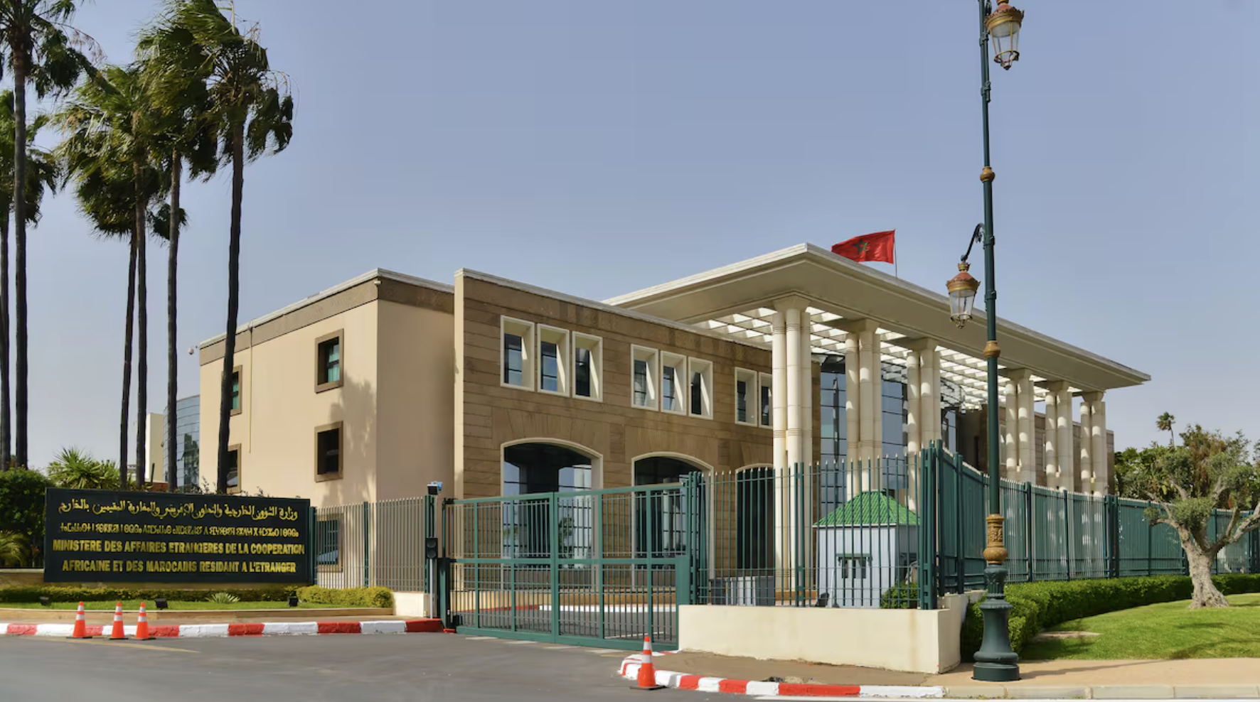 المملكة المغربية تدين بأشد العبارات الاعتداء الصاروخي الإيراني السافر الذي طال حرمة وسلامة أراضي الدول العربية الشقيقة