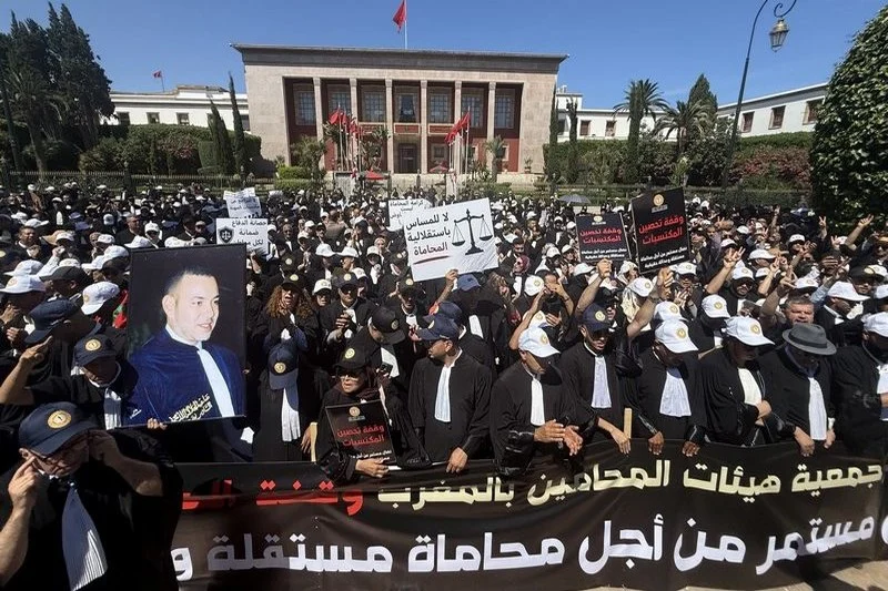 هيئات المحامين ترفض استغلال ملفهم وتحريفه عن سياقه المهني والمؤسساتي وتصويره بسوء نية باعتباره موقفا يمس المؤسسة الملكية